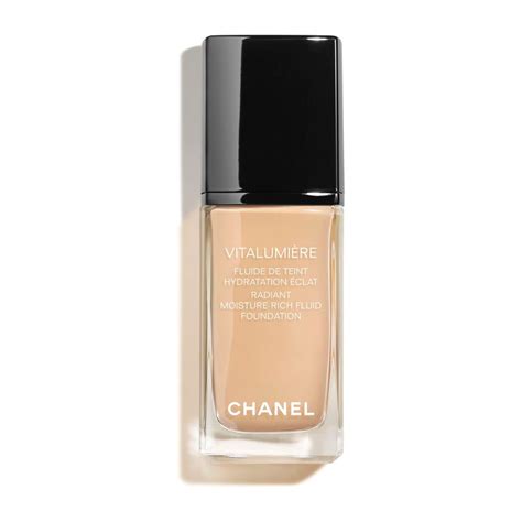 chanel aqualumiere foundation dupe|chanel vitalumiere foundation 40 beige.